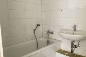 3 Zimmer, Küche, Bad und Balkon in Lausen-Grünau! – Am Grund 8, 4207 Lausen-Grünau, Leipzig – Vorschaubild 7