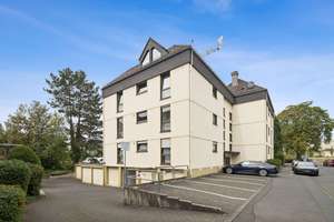 Zentral wohnen in Siegen: Gepflegte 3-Zimmer-Wohnung mit Parkett, Einbauküche & Garage – 57072 Siegen, Siegen – Vorschaubild 24