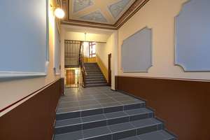 Sanierte 3-Zimmerwohnung mit Fußbodenheizung, Parkett, Balkon und Aufzug! – Uhlandstraße 18, 9130 Sonnenberg, Chemnitz – Vorschaubild 3