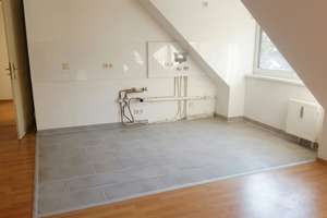Sonnige DG-Maisonette Wohnung in Berlin-Hermsdorf: 3 Zimmer, 2 Balkone – Die vollständige Adresse der Immobilie erhältst du vom Anbieter., 13467 Hermsdorf, Berlin – Vorschaubild 9
