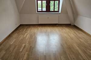 Beeindruckende Dachwohnung mit großer Küche und optimaler Raumaufteilung! – Die vollständige Adresse der Immobilie erhältst du vom Anbieter., 1129 Pieschen-Nord/Trachenberge, Dresden – Vorschaubild 2