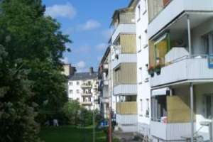 Sehr charmante 3 Zimmer EG-Wohnung: Neue Küche, Dielen, Garten, TG-Wannenbad