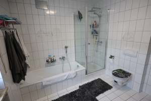 Doppelhaushälfte mit Garten & Garage in Ingolstadt-Gerolfing – Die vollständige Adresse der Immobilie erhältst du vom Anbieter., 85049 West, Ingolstadt – Vorschaubild 6