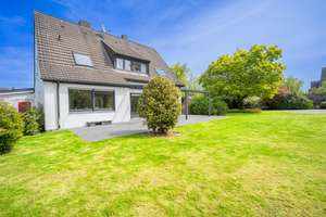 Freistehendes Einfamilienhaus in attraktiver Lage mit Pool, Sauna & Doppelgarage – Die vollständige Adresse der Immobilie erhältst du vom Anbieter., 41199 Odenkirchen-Mitte, Mönchengladbach – Vorschaubild 2