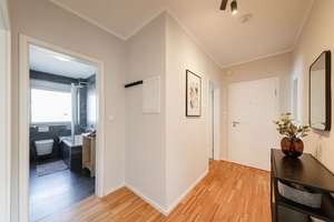 3 Zimmer // Küche // Bad // Balkon direkt am Schlossgarten! – 48149 Neutor, Münster – Vorschaubild 3