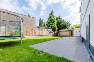 Charmantes Zweifamilienhaus mit Garten - Vollsanierung in 2024!