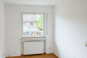 Delmenhorst-Brendel | Gepflegtes Reihenendhaus mit Garten und Garage in ruhiger Wohngegend am Park – Die vollständige Adresse der Immobilie erhältst du vom Anbieter., 27755 Brendel/Adelheide, Delmenhorst – Vorschaubild 12