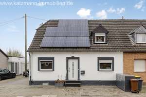 Exklusiv wohnen mit Komfort : Großzügiges Familienhaus mit 3 Garagen in bester Lage von Erftstadt-Kö – Die vollständige Adresse der Immobilie erhältst du vom Anbieter., 50374 Erftstadt – Vorschaubild 4