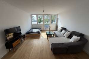 Helle 1-Zimmer-Wohnung in Deutz – Einbauküche & Rheinblick! – Siegburger Straße 57, 50679 Deutz, Köln – Vorschaubild 1