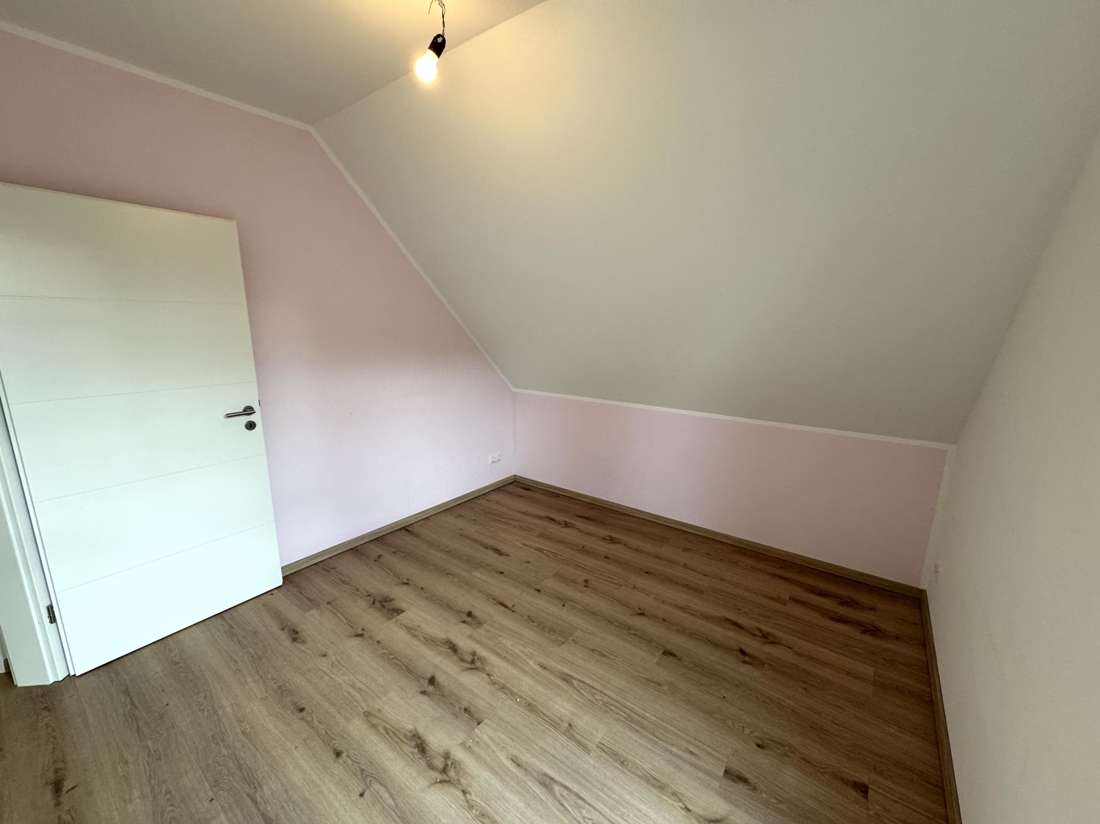 Immobilie in Sauensiek - Energieeffizient & stilvoll – moderne Doppelhaushälfte mit sechs Zimmern und Garten in Sauensiek *** - Bild 17