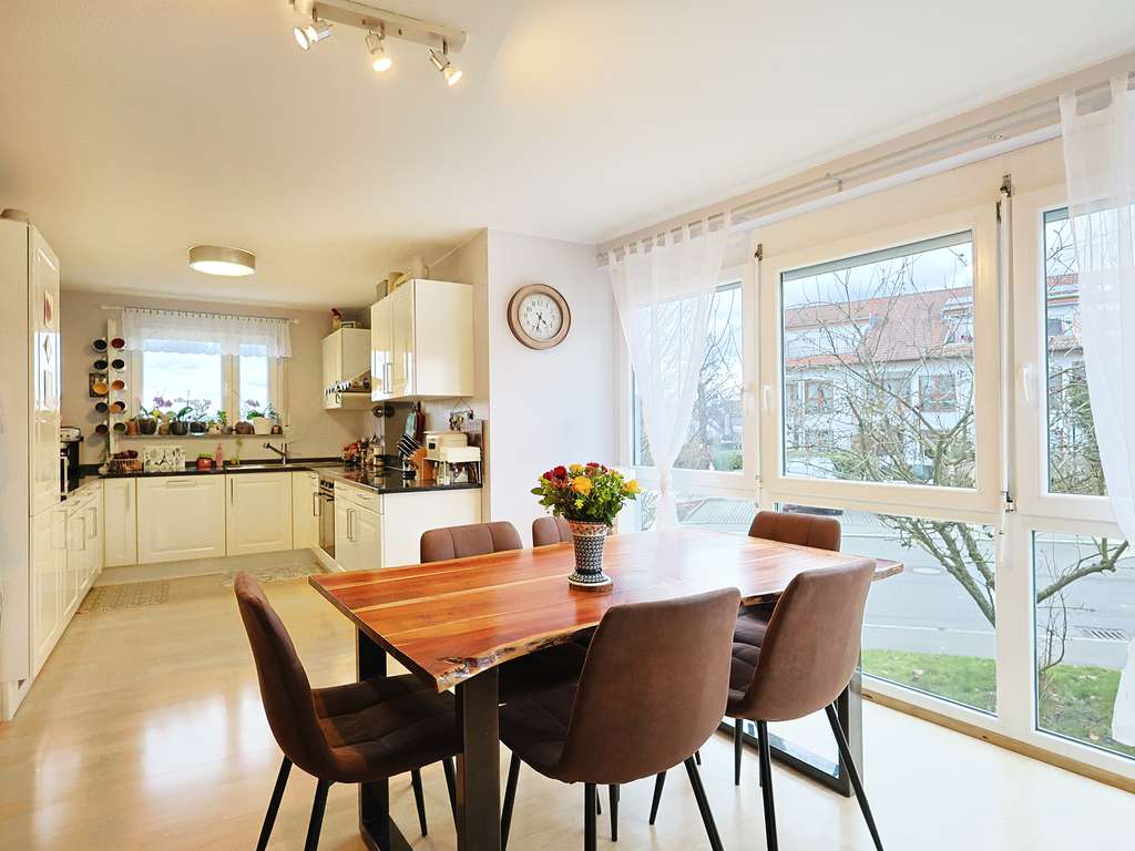 Immobilie in Sasbach - Moderne Doppelhaushälfte mit Garten und Terrasse - Bild 3