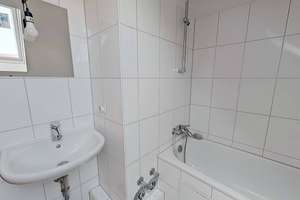Schöne 2-Zi.-Dachgeschosswohnung mit Tageslichtbad – Freiherr-vom-Stein-Straße 9, 51379 Opladen, Leverkusen – Vorschaubild 5