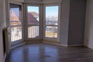 *** helle neu sanierte 2-Raumwohnung in Uninähe mit neuer Einbauküche und Tiefgaragenplatz*** – Stadlerstraße 17, 9126 Bernsdorf, Chemnitz – Vorschaubild 5