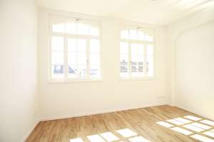 Industriecharme Plagwitz: 3 Zimmer Immobilie auf 2 Ebenen mit weitläufiger Terrasse + Stellplatz – Limburger Str. 74 b, 4229 Plagwitz, Leipzig – Vorschaubild 2