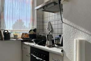 Helle 2 Zi-Wohnung mit Einbauküche in ruhiger Lage – 60389 Seckbach, Frankfurt am Main – Vorschaubild 9
