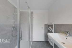 TOP-Dachgeschosswohnung – Bezugsfreie 3-Zimmer-Wohnung mit Altbaucharme in Köln-Lindweiler – Die vollständige Adresse der Immobilie erhältst du vom Anbieter., 50767 Lindweiler, Köln – Vorschaubild 10