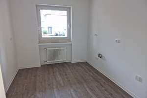 Schöne Wohnung sucht Mieter: sanierte 2-Zimmer-Wohnung mit Balkon – Alte Gerberstr. 44, 53879 Euskirchen – Vorschaubild 3
