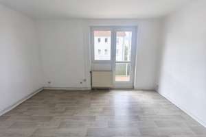 Schöne Familienwohnung zum kleinen Mietpreis – Albert-Keller-Straße 8, 6217 Merseburg – Vorschaubild 2