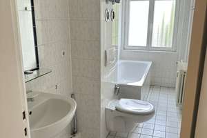 Bezugsfreie 3-Zimmer Wohnung im 4. Obergeschoss – Die vollständige Adresse der Immobilie erhältst du vom Anbieter., 10243 Friedrichshain, Berlin – Vorschaubild 10