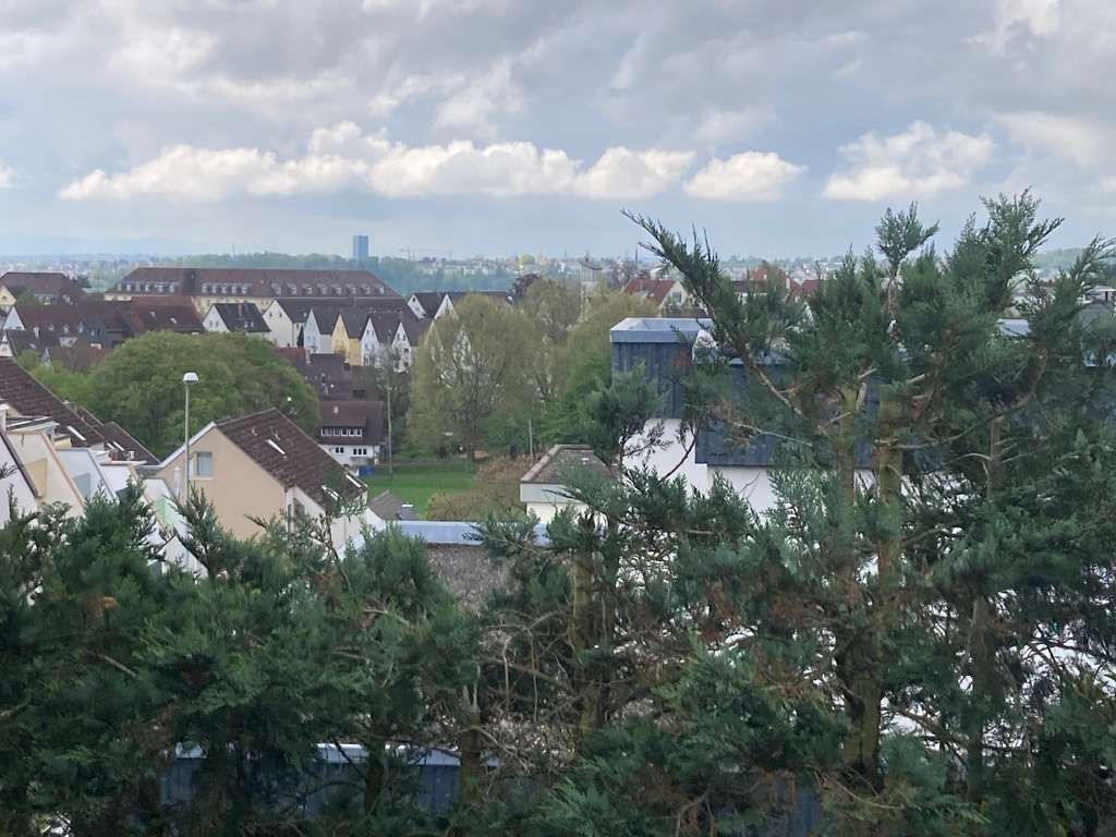 Ansprechendes 5,5-Zimmer-Haus in Esslingen mit Blick über die Stadtngen am Neckar