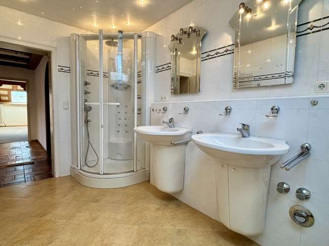 Immobilie in Murnau am Staffelsee - Murnau: 3-Zimmer-Dachgeschosswohnung im Landhausstil mit Balkon - Bild 9