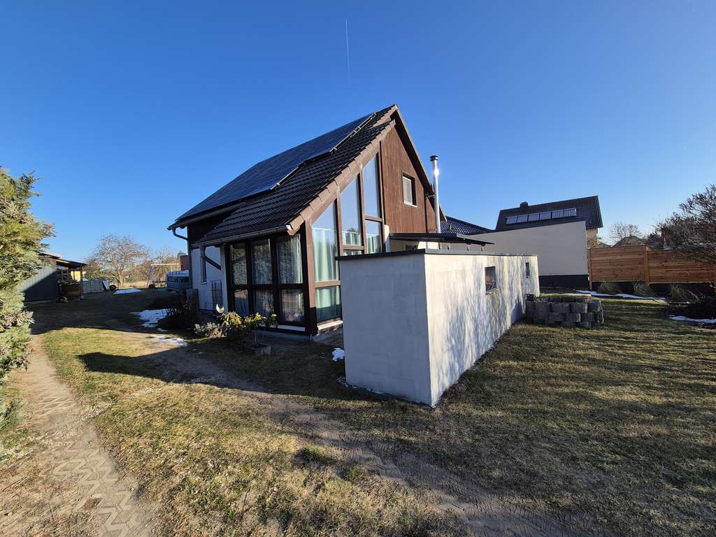 Immobilie in Muldestausee - Gepflegtes Einfamilienhaus in Muldestausee OT Brösa zu verkaufen! Ab mtl. 912,50 EUR Rate! - Bild 1