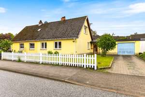 Ein Zuhause mit Perspektive - Doppelhaushälfte mit Entwicklungspotenzial in Lübeck-St. Jürgen – Die vollständige Adresse der Immobilie erhältst du vom Anbieter., 23562 Sankt Jürgen, Lübeck – Vorschaubild 5