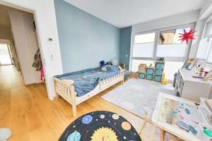 Moderne Gartenwohnung in Köln-Alt-Bocklemünd

KfW-55 | Baujahr 2020 | 86 m² | 3 Zimmer | 30 m² Ter – Die vollständige Adresse der Immobilie erhältst du vom Anbieter., 50829 Bocklemünd/Mengenich, Köln – Vorschaubild 5