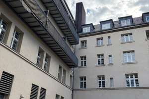 Stilvolle Altbauwohnung direkt an der Uni Köln – hohe Decken, hell, renoviert, Aufzug – Universitätsstrasse 20, 50674 Lindenthal (Ortsteil), Köln – Vorschaubild 7
