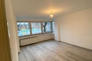 Bezugsfreie 3-Zimmer-Eigentumswohnung mit Balkon – ideal für Eigennutzer oder Kapitalanleger – Färberstraße 104, 40223 Bilk, Düsseldorf – Vorschaubild 3