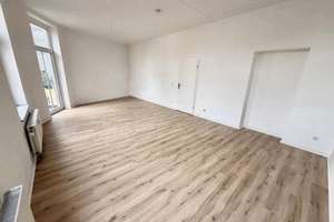 Frisch sanierte 4-Zimmer Wohnung mit Altbaucharme – Lindenstraße 93, 47798 Stadtmitte, Krefeld – Vorschaubild 1