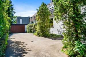 Seltene Gelegenheit: 
Repräsentative Stadtvilla in bester Lage! – Die vollständige Adresse der Immobilie erhältst du vom Anbieter., 90491 Erlenstegen, Nürnberg – Vorschaubild 2