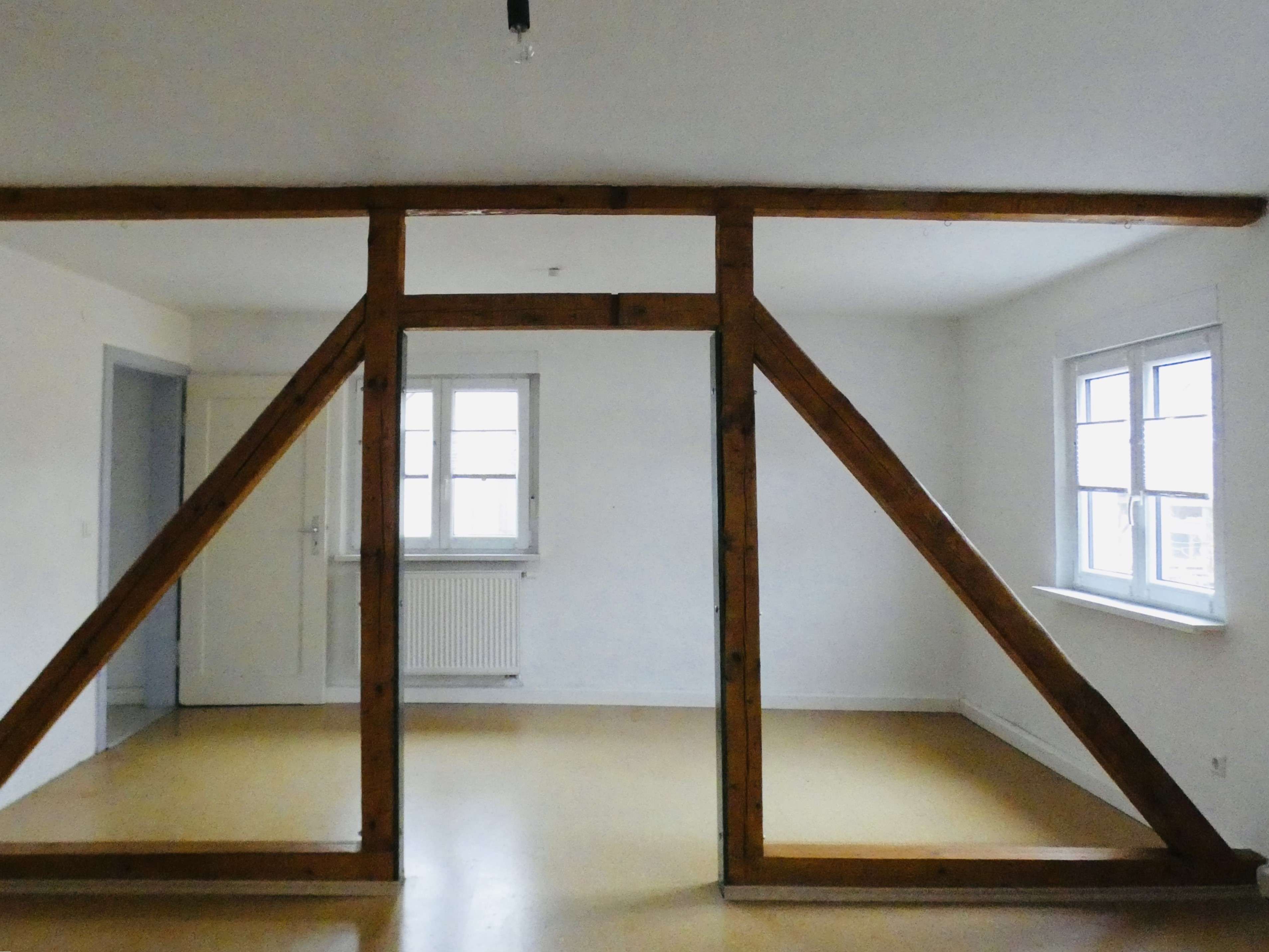 Immobilie in Asselfingen - BARRIEREFREIE 4-ZIMMER-WOHNUNG mit Balkon, Doppelgarage und Nebengebäude in Asselfingen zu verkaufen - Bild 6