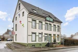 Top-gepflegtes, modernisiertes und individuell nutzbares freistehendes 4-Parteienhaus in Sprockhövel – Die vollständige Adresse der Immobilie erhältst du vom Anbieter., 45549 Sprockhövel – Vorschaubild 2
