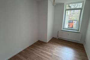 Renovierte 2- Zimmer Altbauwohnung  Erdgeschoss *nur schriftl. Anfragen* – Iltisstrasse 5, 24143 Gaarden-Ost, Kiel – Vorschaubild 4