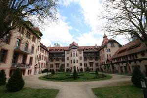 Traumhafte Altbauwohnung in Top-Lage direkt am Neuen Garten mit Aufzug, Nauener Vorstadt