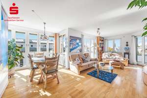 Lichtdurchflutete 3-Zimmer-Wohnung mit Balkon und Tiefgaragenstellplatz