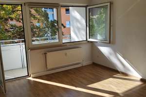 Lichtdurchflutete 3-Zi. Whng. EK, WG geeignet, Balkon – Stauffenbergstr. 132, 96052 Gartenstadt, Bamberg – Vorschaubild 2