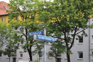 Große 2-Zimmer-Wohnung mit 71 qm und mit 2 Balkon, Werinherstraße 101