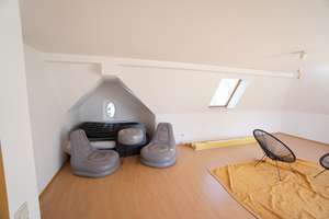 Sofort bezugsfrei ! provisionsfrei ! Sonniges Dachgeschoss im Gartenhaus mit 2 Terrassen+EBK – Die vollständige Adresse der Immobilie erhältst du vom Anbieter., 4275 Südvorstadt, Leipzig – Vorschaubild 12