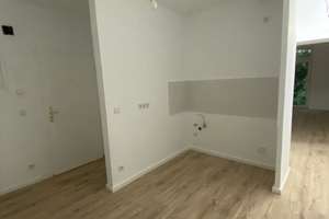 energetisch saniertes Haus + renovierte - 2 Zimmer KDB-Balkon - moderner Altbaucharme! – Stahlstraße 34, 40227 Oberbilk, Düsseldorf – Vorschaubild 3