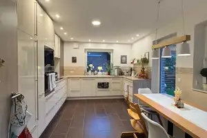 Erstklassige Investitionschance Dreifamilienhaus mit Wohlfühlfaktor in Rietberg zu verkaufen! – Gütersloh (Kreis) – Vorschaubild 3