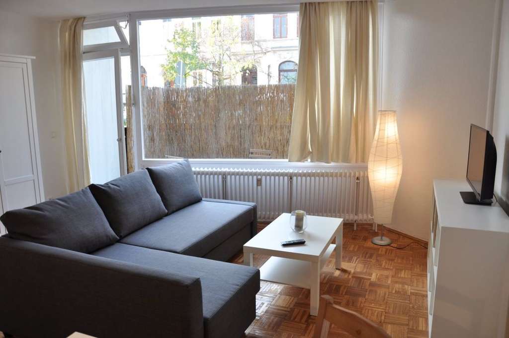 Proivisionsfreie 49qm 1-Zi-EG Wohnung mit Terrasse & Einbauküche im beliebten „Viertel“
