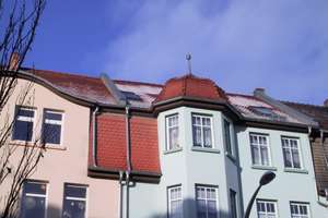Helle 2-Raum Wohnung mit Erker im 3.OG  in zentraler Lage von Jena – Die vollständige Adresse der Immobilie erhältst du vom Anbieter., 7743 Jena-West, Jena – Vorschaubild 2