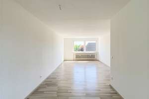 FRISCH RENOVIERT! Wohnen mit Toller Aussicht – Die vollständige Adresse der Immobilie erhältst du vom Anbieter., 46045 Styrum, Oberhausen – Vorschaubild 2