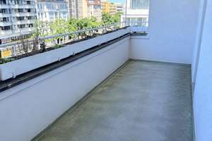 Frisch Renovierte möblierte  2-Zimmer-DG-Wohnung in zentraler Wilmersdorfer Lage – Güntzelstraße 57, 10717 Wilmersdorf, Berlin – Vorschaubild 2