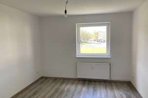 Frisch saniert mit Balkon – Ihr neues Zuhause – Fischerstraße 11, 38226 Lebenstedt, Salzgitter – Vorschaubild 2