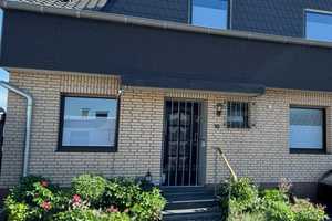 RESERVIERT Liebevoll sanierter Bungalow mit Satteldach in begehrter Lage von Pulheim - provisionsfr. – Kornblumenweg 10, 50259 Rhein-Erft-Kreis – Vorschaubild 1