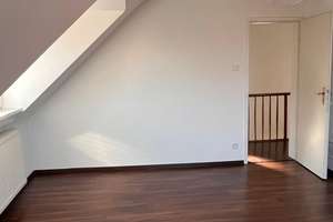 Helles Zimmer in schöner 80qm 2er-WG am Schlossgarten mit Balkon und zwei Bädern – Die vollständige Adresse der Immobilie erhältst du vom Anbieter., 70190 Berg, Stuttgart – Vorschaubild 22