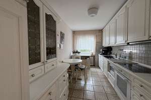 Clever wandelbare 3-Zimmer-Wohnung mit 4-Zimmer-Potenzial, Westbalkon & Garage in Bonn-Mehlem! – Die vollständige Adresse der Immobilie erhältst du vom Anbieter., 53179 Mehlem, Bonn – Vorschaubild 12